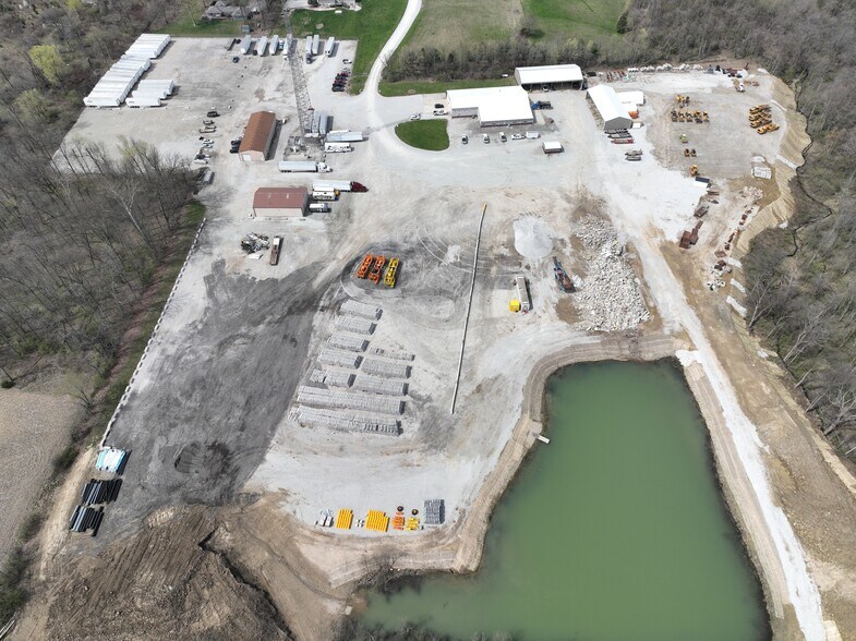 More Photos Of 8451 S SR 39, Clayton Warehouse For Lease