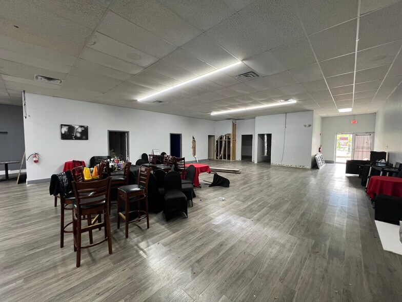 More Photos Of 420 E Ave C, Killeen Specialty For Sale