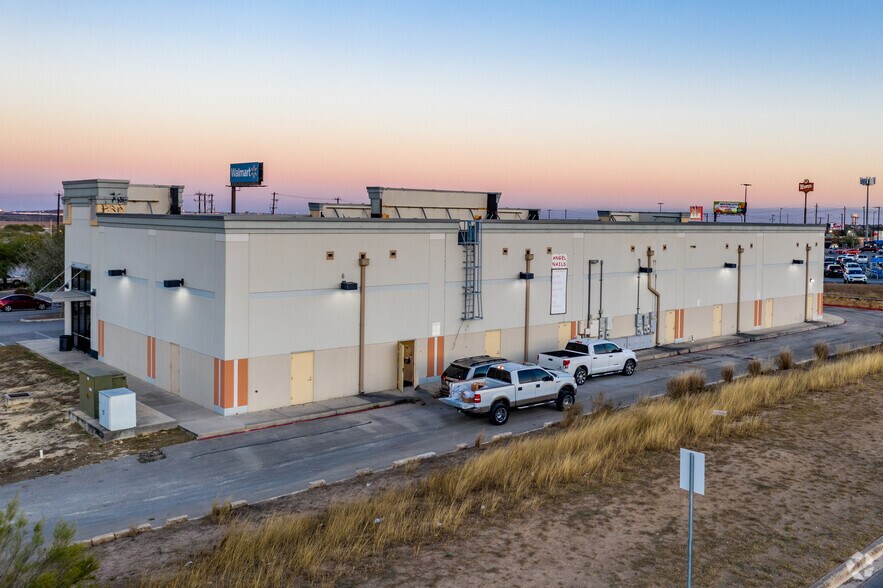 More Photos Of 6826 NE Loop 1604 Fwy, San Antonio Unknown For Lease