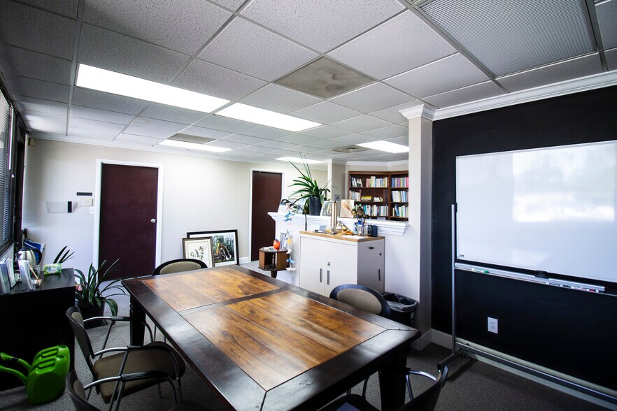 More Photos Of 3720 4th Ave S, Birmingham Medical For Lease