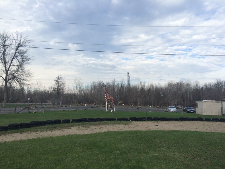 More Photos Of 6336 Fallowfield Rd, Ottawa Land For Lease