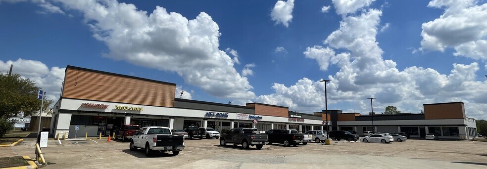 More Photos Of 8244 Antoine, Houston Unknown For Lease