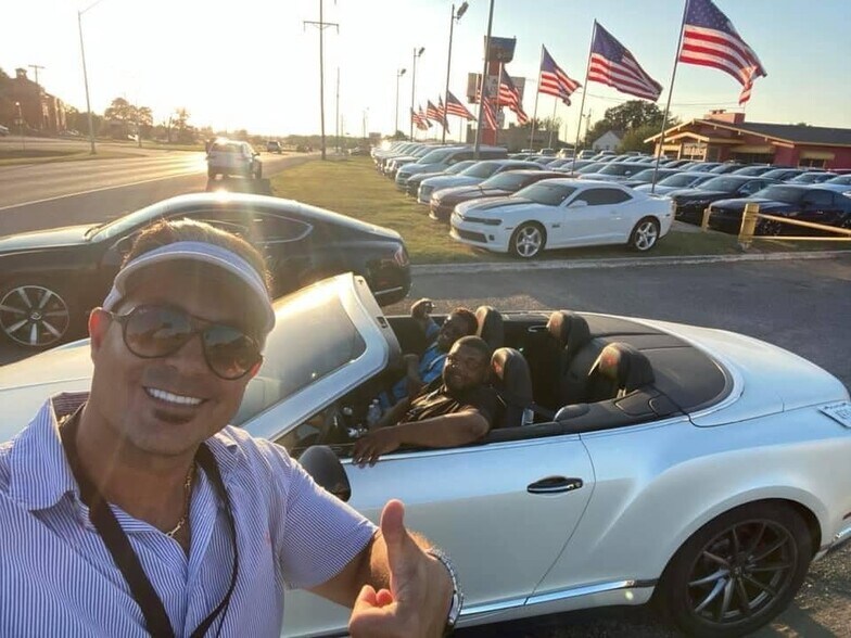 Primary Photo Of 7145 NW 39th Expy, Bethany Auto Dealership For Sale