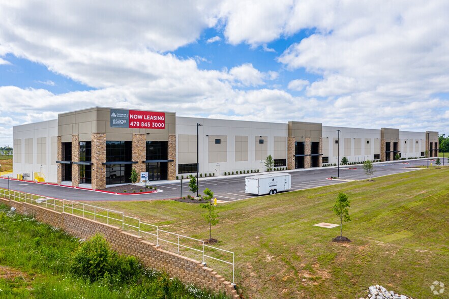 More Photos Of 411 N Goad Springs Rd, Lowell Warehouse For Lease