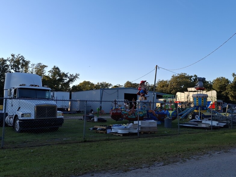 More Photos Of 7219 Anna Ave, Gibsonton Flex For Sale