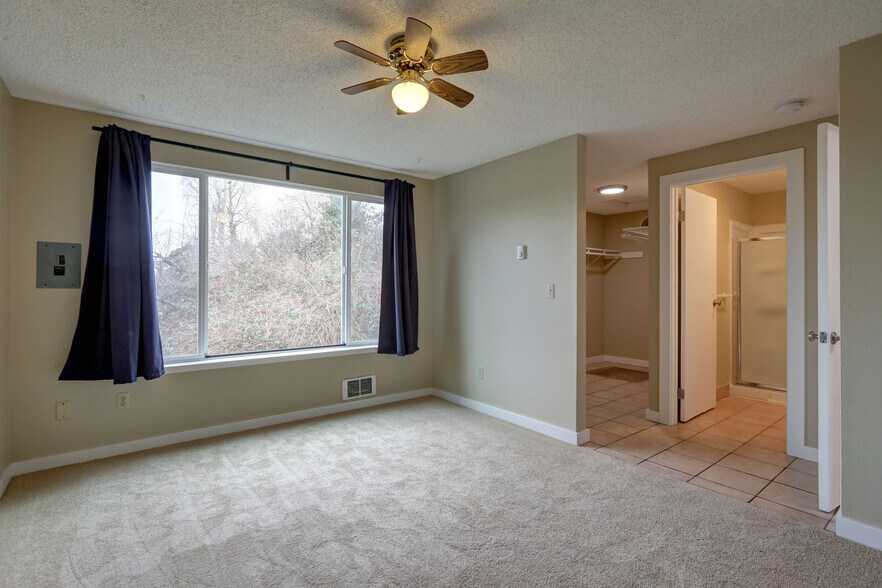 More Photos Of 8100 Delridge Way SW, Seattle Apartments For Sale