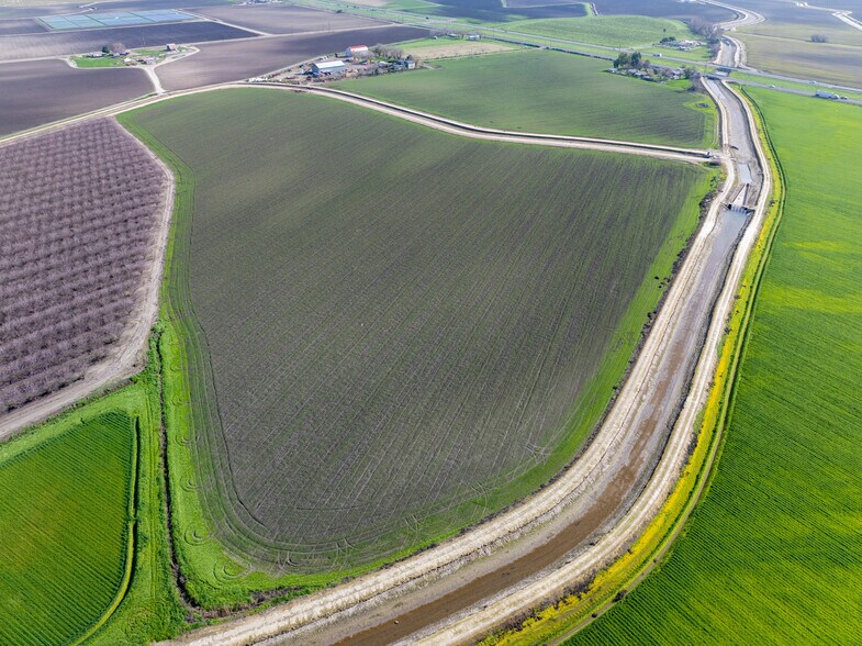 More Photos Of 9194 CA-152, Dos Palos Land For Sale