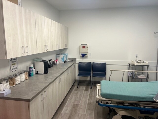 More Photos Of 1311 Leesburg Ave, Washington Court House Medical For Sale