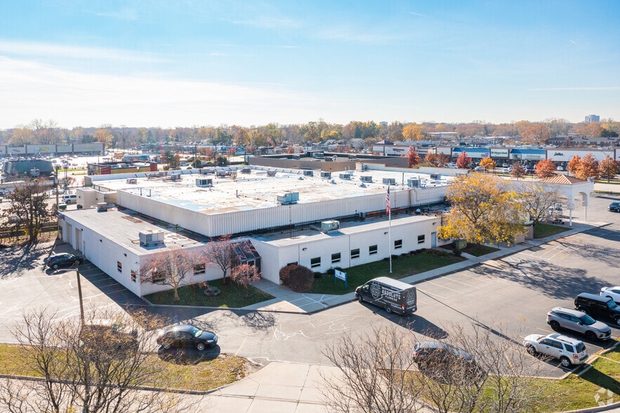More Photos Of 23100-23200 Coolidge Hwy, Oak Park Unknown For Lease