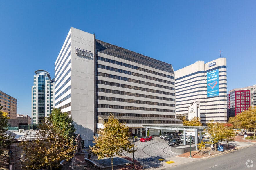 Primary Photo Of 1 Bethesda Metro Ctr, Bethesda Hotel For Lease