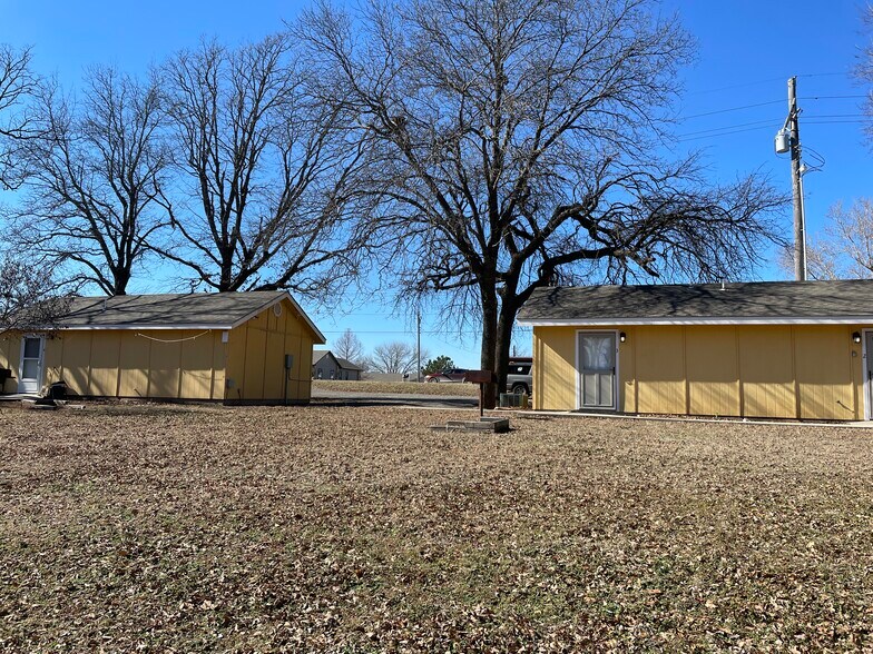 More Photos Of 2116 Highway 77 S, Davis Trailer Camper Park For Sale