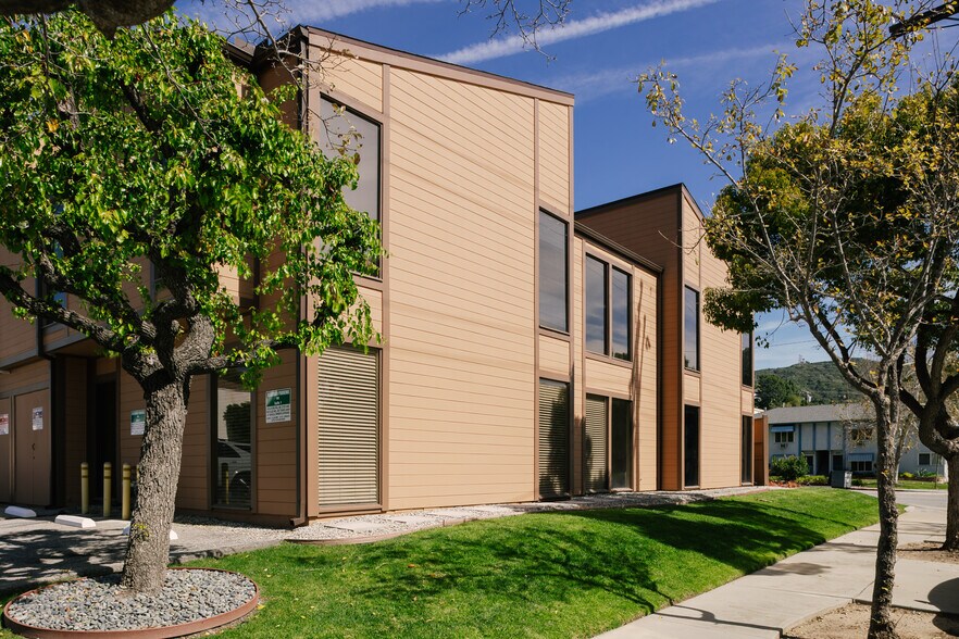 More Photos Of 2505 Canada Blvd, Glendale Office For Lease