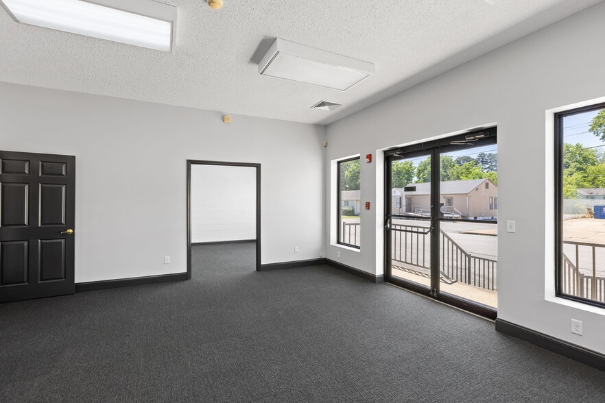 More Photos Of 4608 Hixson Pike, Hixson Office For Lease