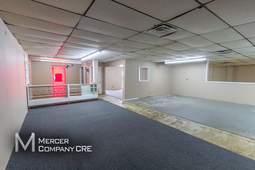 More Photos Of 440-460 N Rockwell Ave, Oklahoma City Unknown For Lease