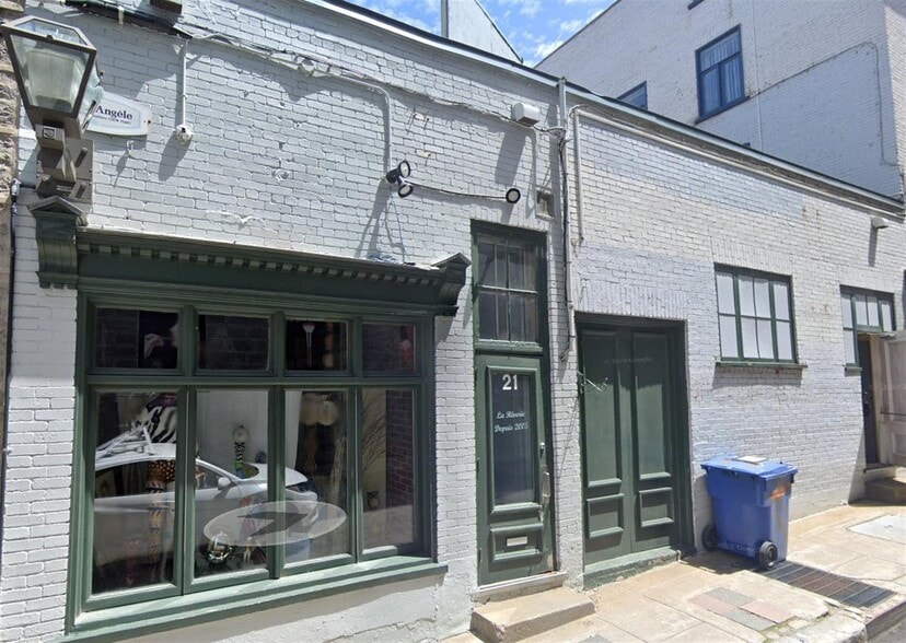 Primary Photo Of 21 Rue Sainte-Angèle, Québec General Retail For Lease