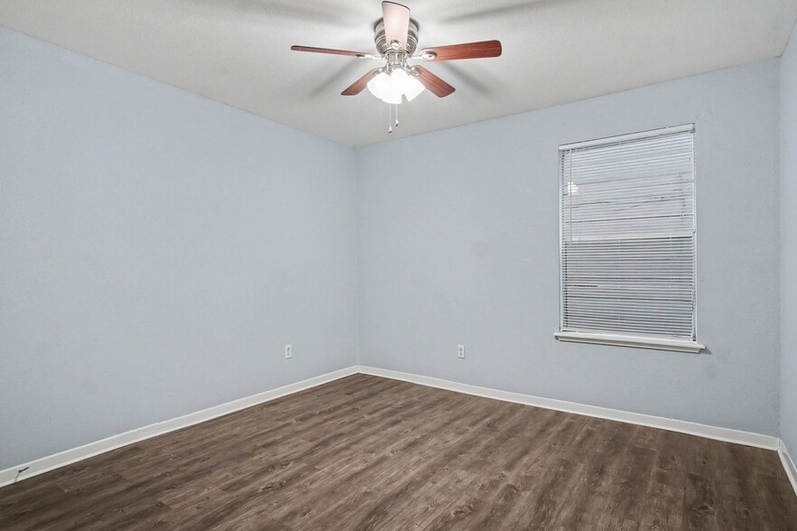 More Photos Of 1205 Avenue A, Katy Apartments For Sale
