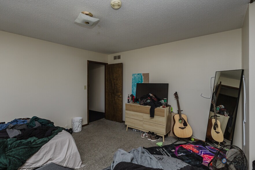 More Photos Of 3102 Sierra Pky, Hutchinson Apartments For Sale