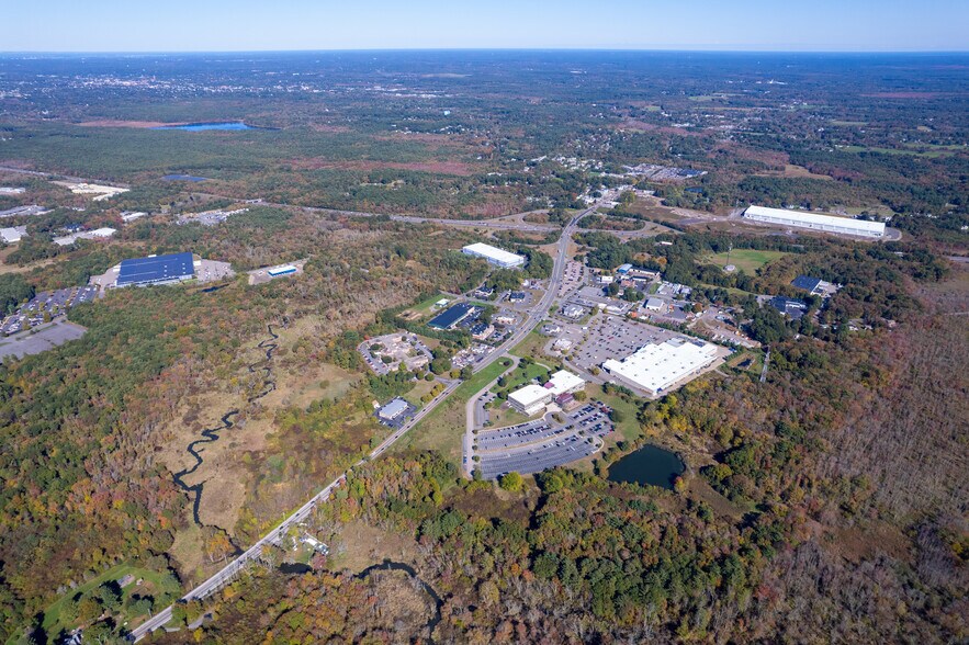 More Photos Of 793 W Center St, West Bridgewater Flex For Sale