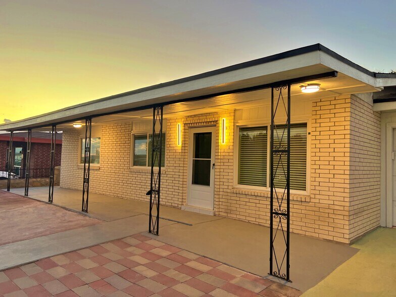 More Photos Of 7531 Wilcox Dr, El Paso Healthcare For Sale