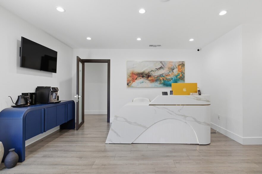 More Photos Of 2020 N Glenoaks Blvd, Burbank Medical For Sale
