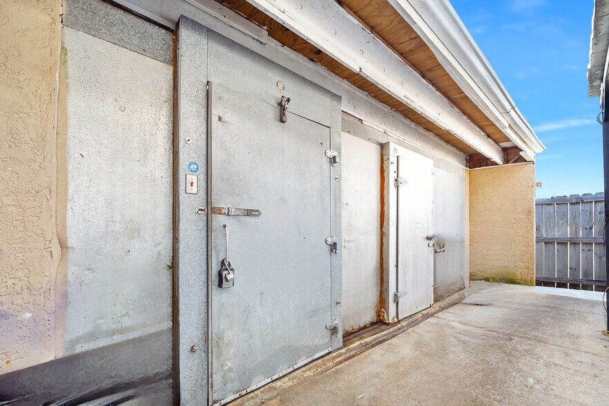 More Photos Of 790 S Atlantic Ave, Ormond Beach Restaurant For Sale