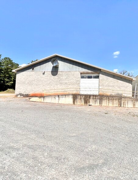 More Photos Of 216 Bingham & Parks Rd, Advance Industrial For Lease