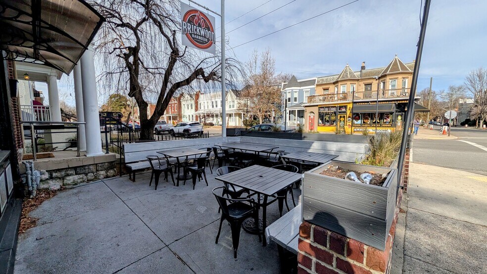 More Photos Of 2401 W Main St, Richmond Storefront Retail Office For Sale