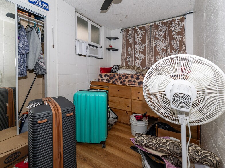 More Photos Of 2135 Bannister Pl, Honolulu Multifamily For Sale