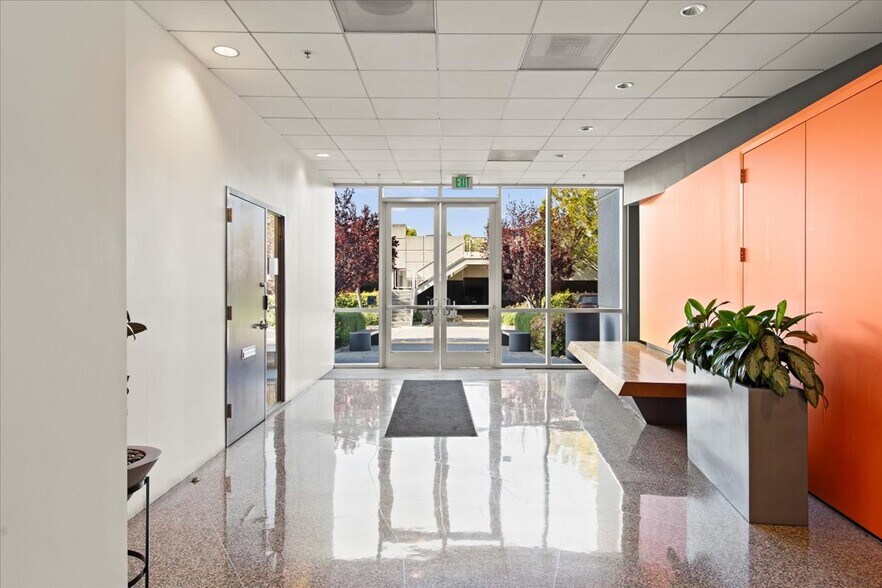 More Photos Of 1450 Veterans Blvd, Redwood City Office For Sale