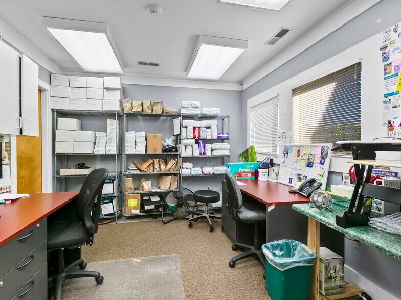 More Photos Of 157 Medical Park Dr, Brevard Medical For Lease