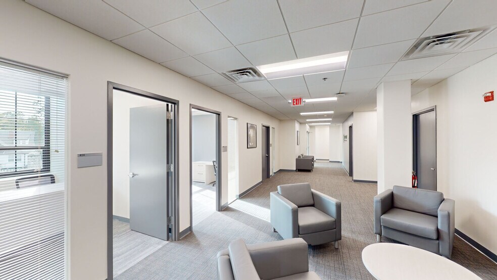 More Photos Of 141 Tompkins Ave, Pleasantville Coworking Space