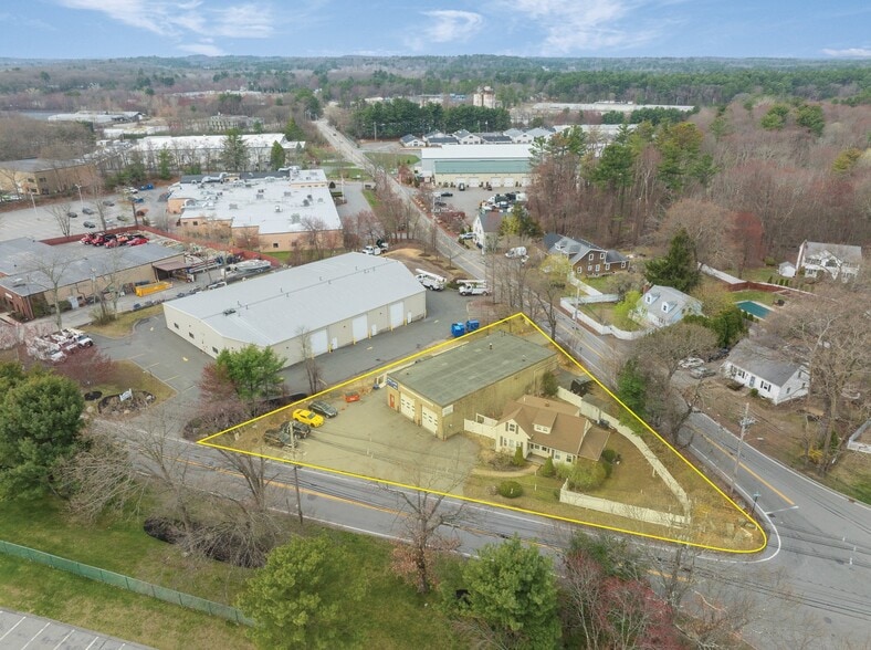 More Photos Of 779 Woburn St, Wilmington Auto Repair For Lease