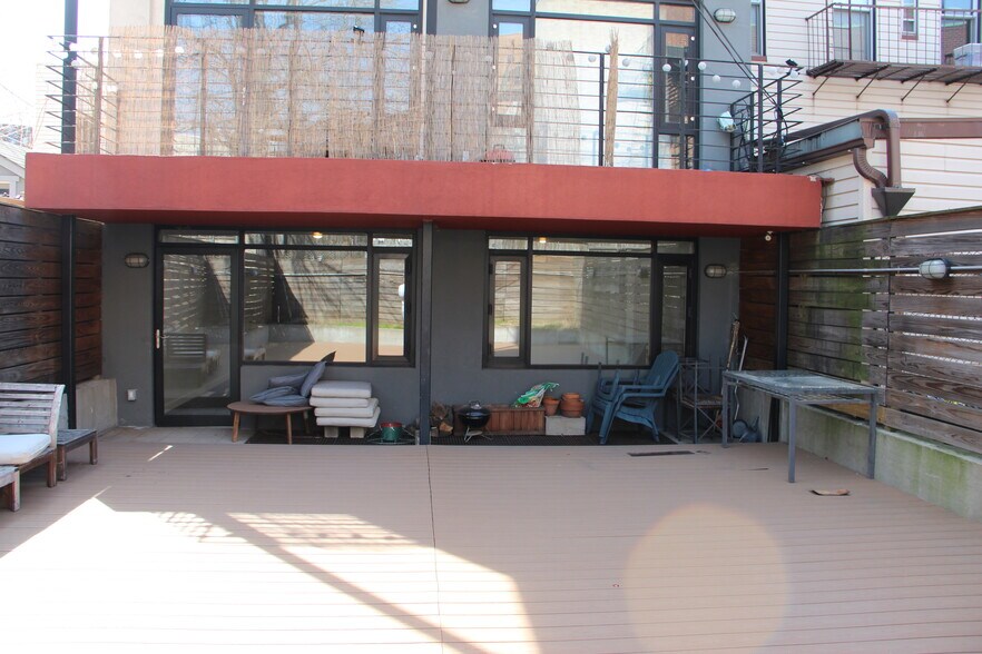 More Photos Of 93 Herbert St, Brooklyn Apartments For Sale