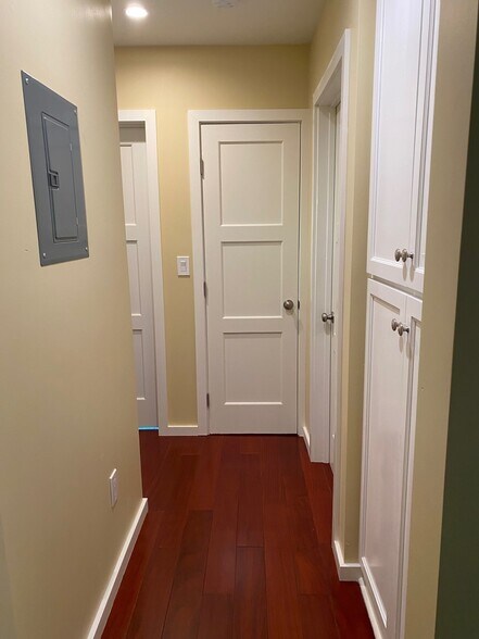 More Photos Of 4101 W National Ave, Burbank Multifamily For Sale