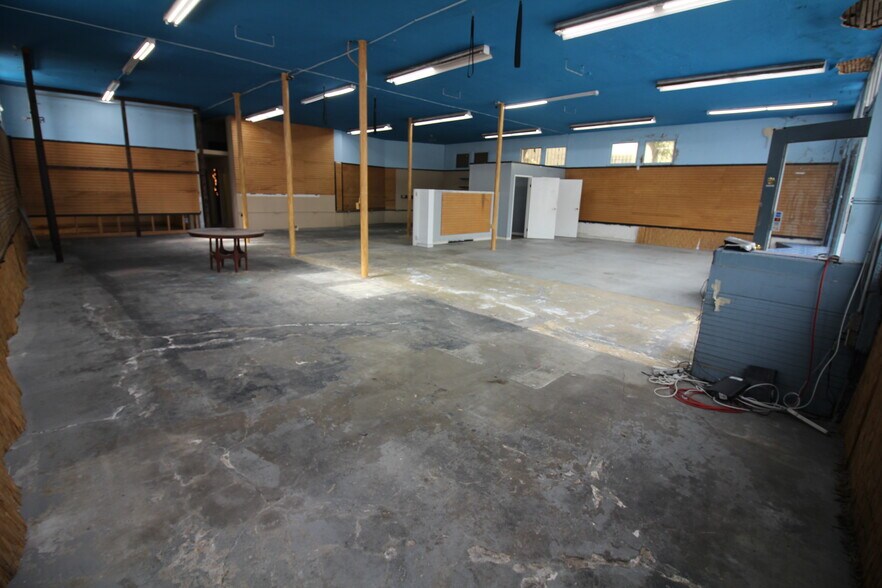 More Photos Of 3780 Mission Blvd, San Diego General Retail For Lease