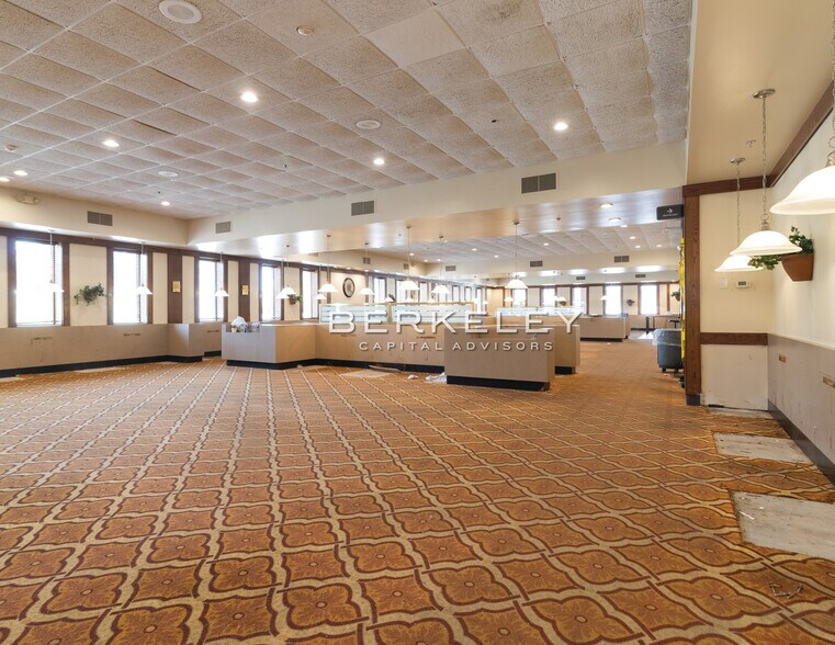 More Photos Of 1266 N Wesleyan Blvd, Rocky Mount Restaurant For Sale