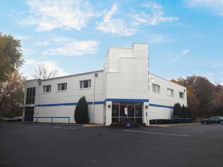 Primary Photo Of 3708 Freemansburg Ave, Bethlehem Storefront Retail Office For Lease