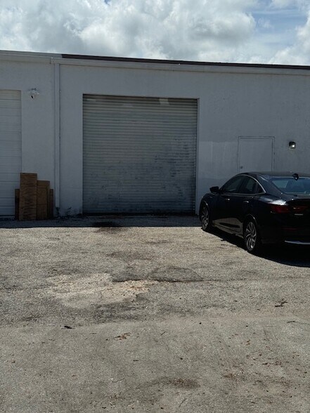 More Photos Of 3400 NE 6th Ter, Pompano Beach Industrial For Sale