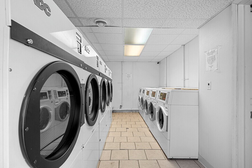 More Photos Of 326 Main St, Wausaukee Bowling Alley For Sale