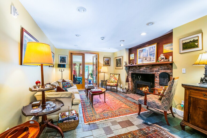 More Photos Of 32 Maple St, Andover Hospitality For Sale