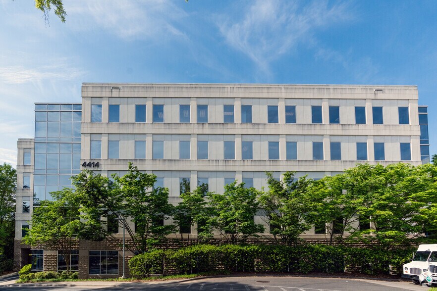 More Photos Of 4414 Lake Boone Trl, Raleigh Medical For Lease