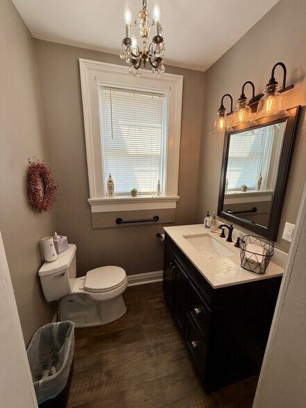 More Photos Of 403 George St, Aurora Office For Sale