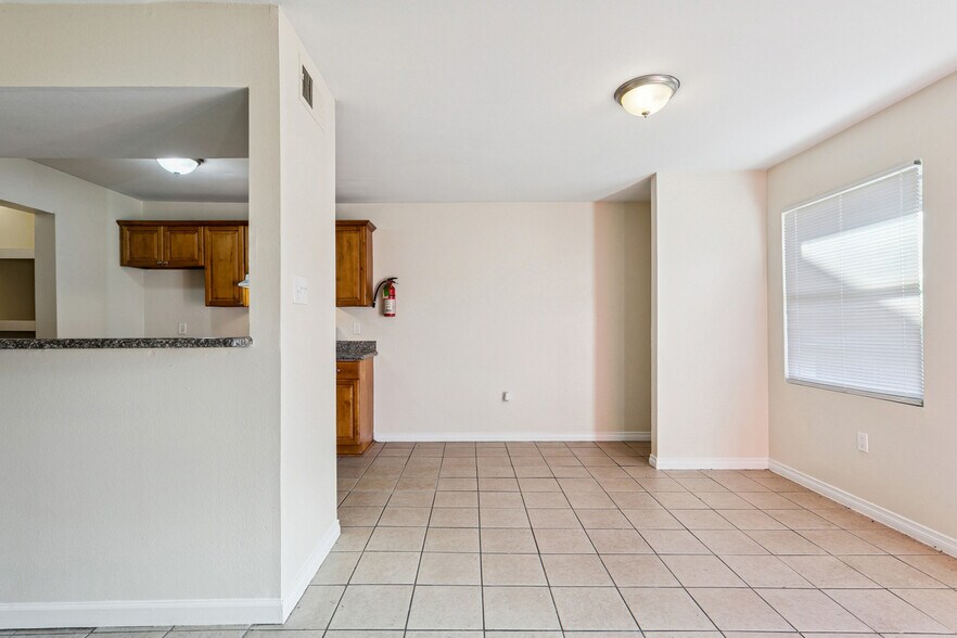 More Photos Of 3300 Garden Oaks Dr, New Orleans Apartments For Sale