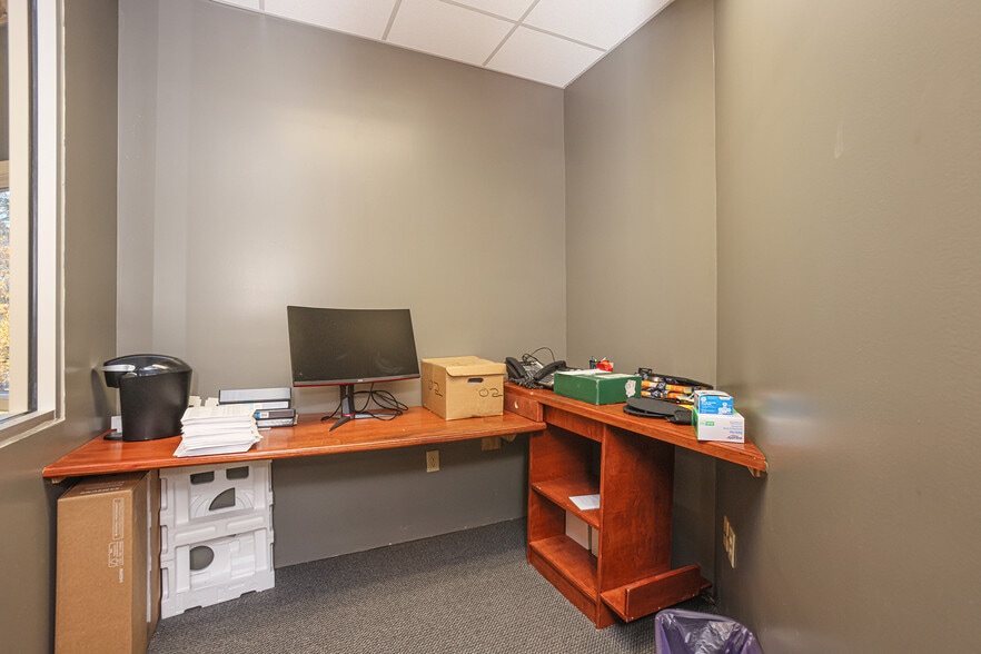 More Photos Of 8311 Two Notch Rd, Columbia Office For Sale