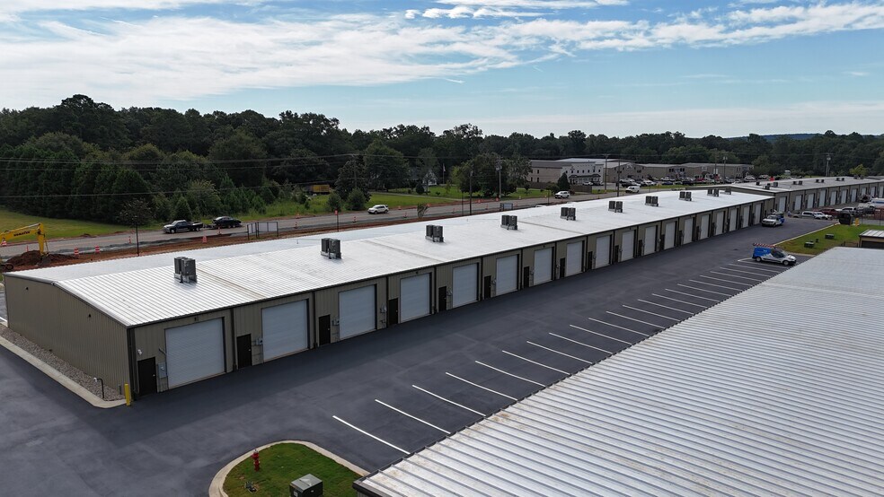 More Photos Of 815 GA Highway 247 S, Kathleen Flex For Lease