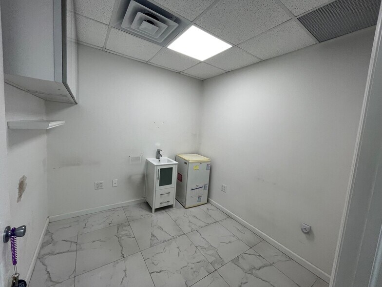 More Photos Of 41-42 College Point Blvd, Flushing Apartments For Sale