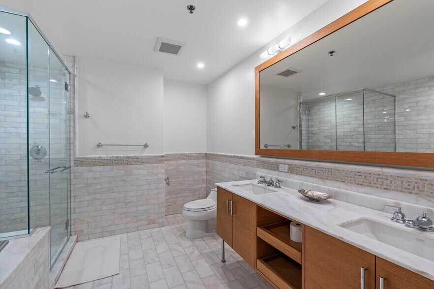 More Photos Of , White Plains Unknown For Sale