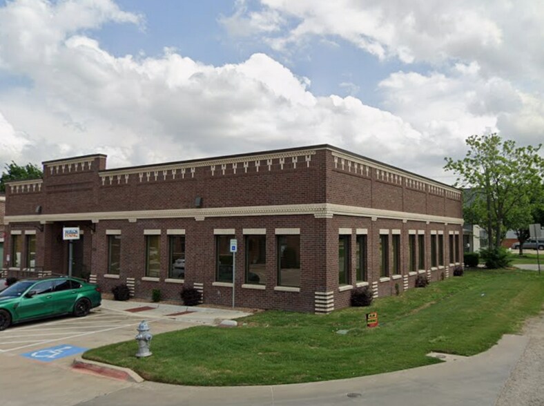 Primary Photo Of 118 Lynn Ave, Lewisville Office For Lease