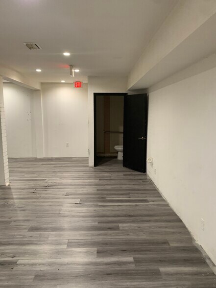 More Photos Of 14200-14238 SW 136th St, Miami Light Manufacturing For Sale