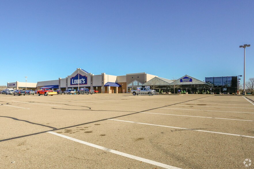 More Photos Of 400 Corwin Nixon Blvd, South Lebanon Unknown For Lease